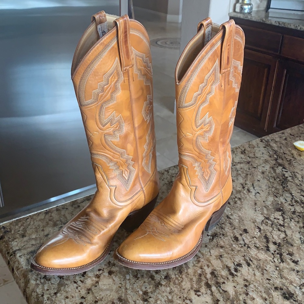 Mercedes cowboy boots unisex Barely worn